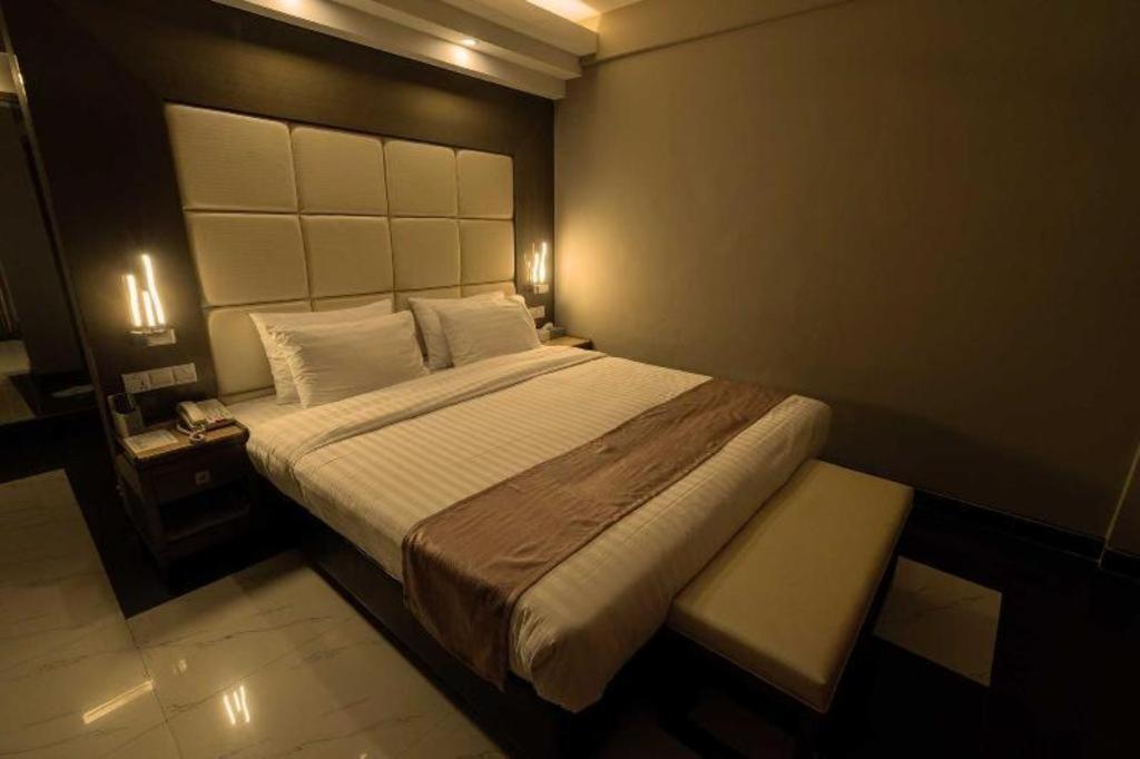 Hotel Castle Salam Khulna Εξωτερικό φωτογραφία