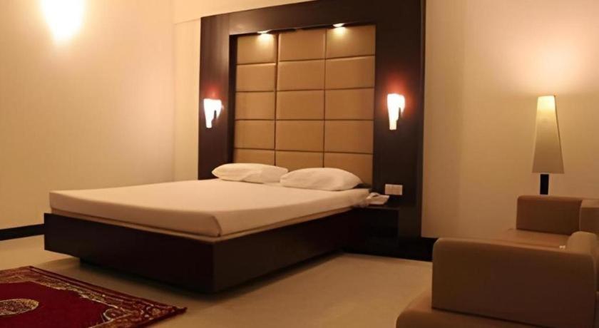 Hotel Castle Salam Khulna Εξωτερικό φωτογραφία