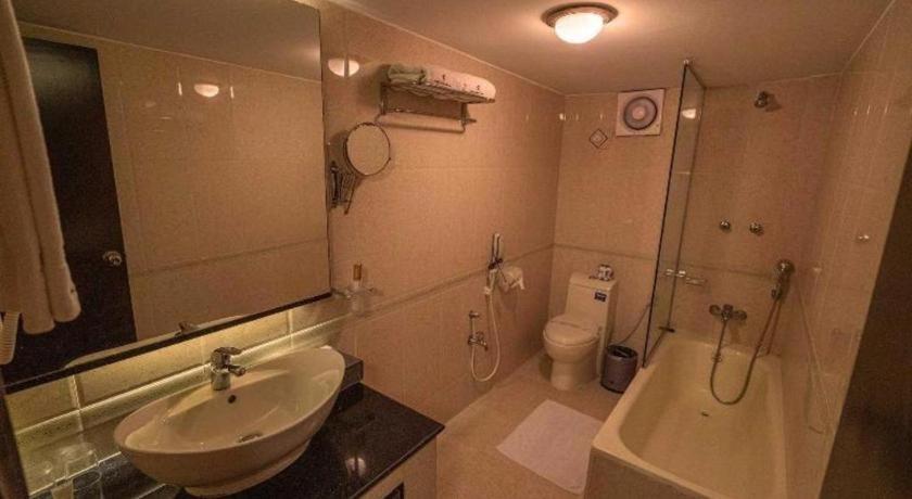 Hotel Castle Salam Khulna Εξωτερικό φωτογραφία