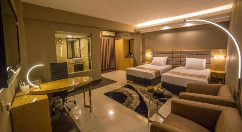 Hotel Castle Salam Khulna Εξωτερικό φωτογραφία