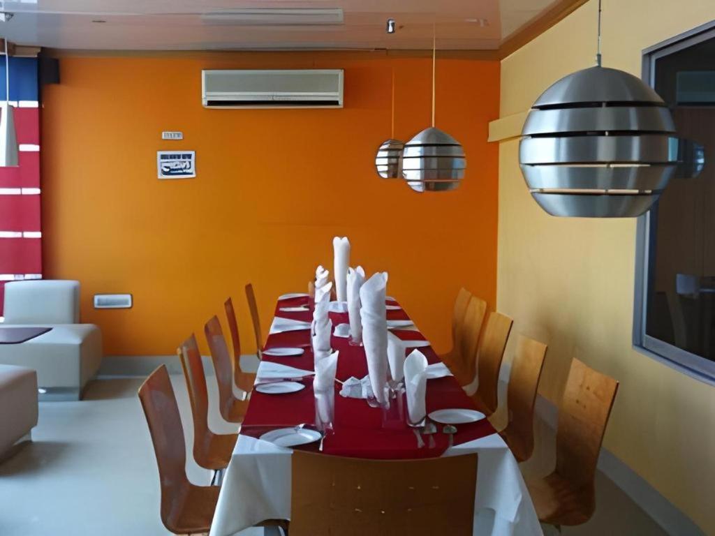 Hotel Castle Salam Khulna Εξωτερικό φωτογραφία